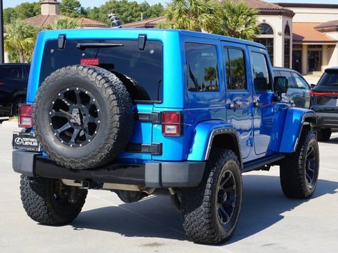 Used 2015 Jeep Wrangler Altitude image 6