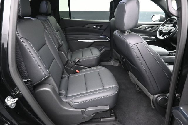 Used 2025 Chevrolet Traverse LT AWD/4WD image 27