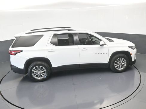 Used 2023 Chevrolet Traverse LT image 56