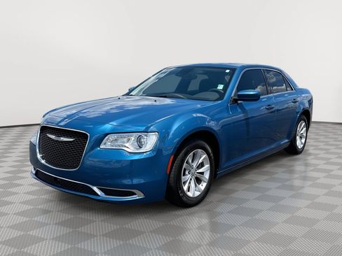 Used 2023 Chrysler 300 Touring w/ Safetytec Plus Group RWD image 1