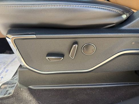 Used 2021 Ford F150 Lariat w/ Equipment Group 502A High image 42