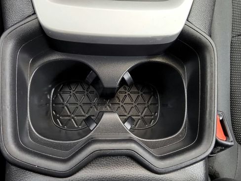 Certified 2021 Toyota RAV4 LE FWD image 34