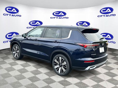 New 2026 Mitsubishi Outlander SE image 5