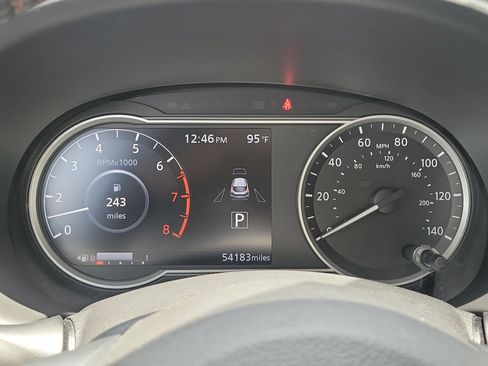 Certified 2020 Nissan Kicks SR w/ SR Premium Package FWD image 26