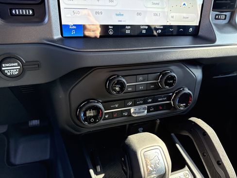 New 2025 Ford Bronco Badlands w/ Sasquatch Package image 29