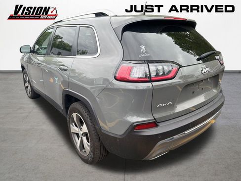 Used 2021 Jeep Cherokee Limited AWD/4WD image 6
