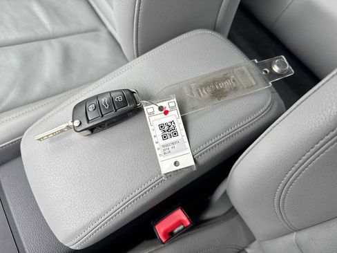 Used 2018 Audi A3 2.0T Premium image 34