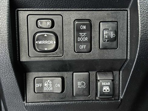 Used 2019 Toyota Tundra TRD Pro AWD/4WD image 17