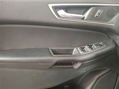 Used 2022 Ford Edge SEL image 15