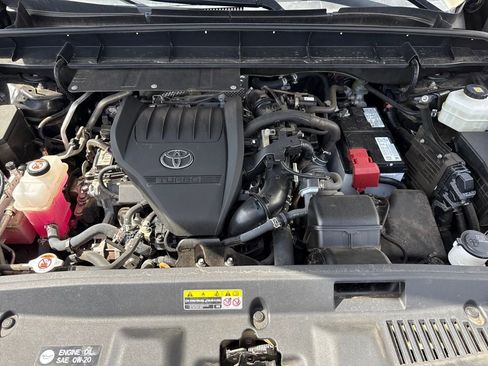Used 2023 Toyota Highlander XLE image 25