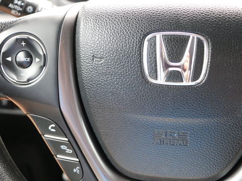 Used 2019 Honda Ridgeline Sport image 17