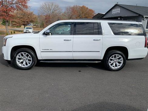 Used 2015 GMC Yukon XL SLE w/ Convenience Package image 9