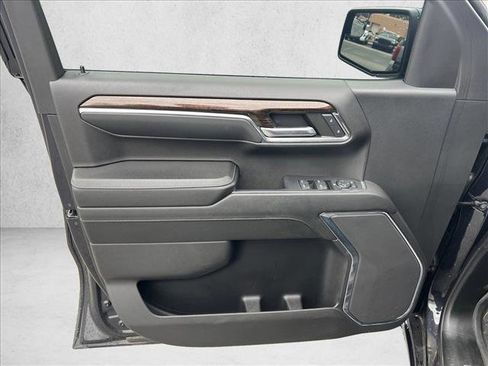 Used 2024 GMC Sierra 1500 Elevation image 11