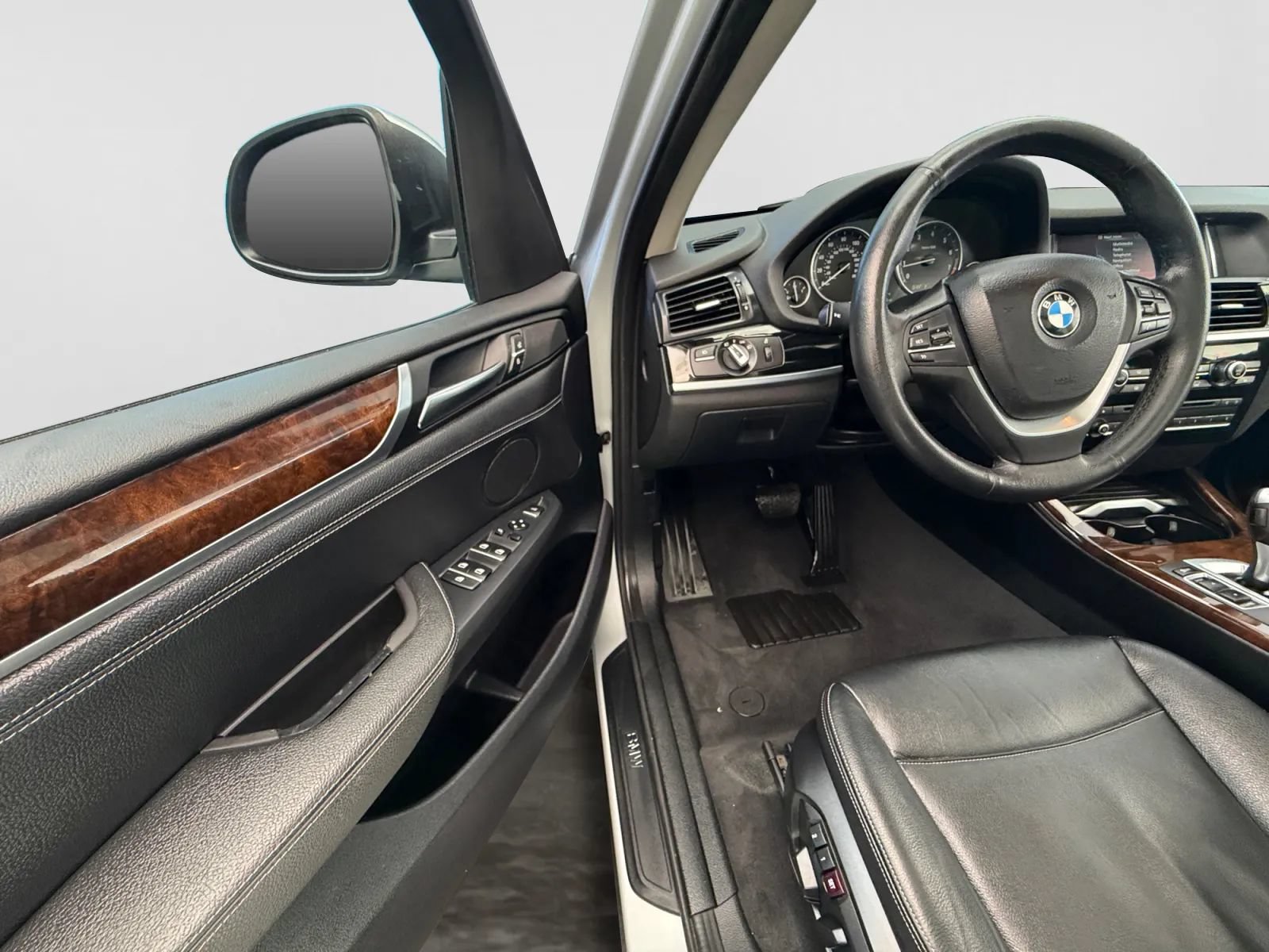 Used 2016 BMW X3 xDrive28i AWD/4WD image 11