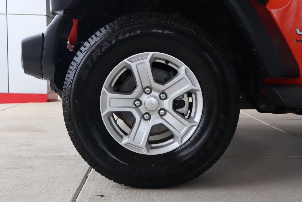 Used 2020 Jeep Wrangler Sport AWD/4WD image 5