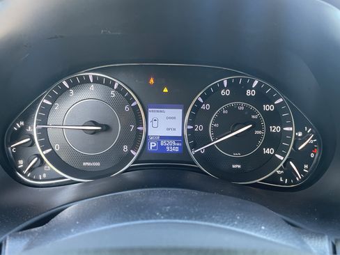 Used 2018 Nissan Armada Platinum w/ Captain Seat Package image 27