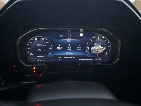 Used 2022 Chevrolet Silverado 1500 LTZ w/ LTZ Premium Package image 26