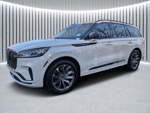 New 2026 Lincoln Aviator 2WD image 6