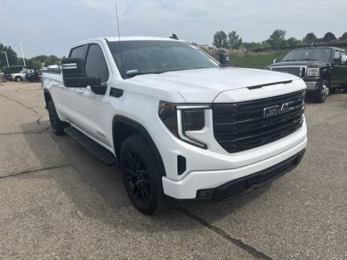 Used 2024 GMC Sierra 1500 Elevation w/ Preferred Package AWD/4WD image 3