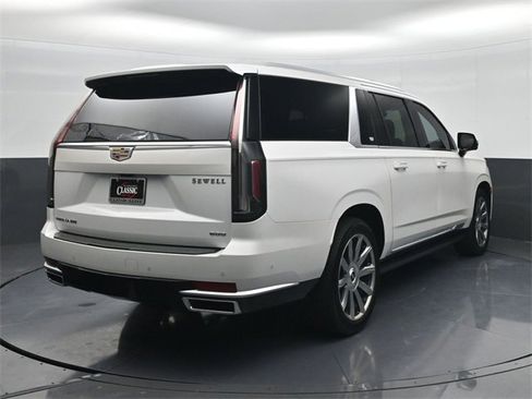 Used 2021 Cadillac Escalade ESV Premium Luxury Platinum image 7