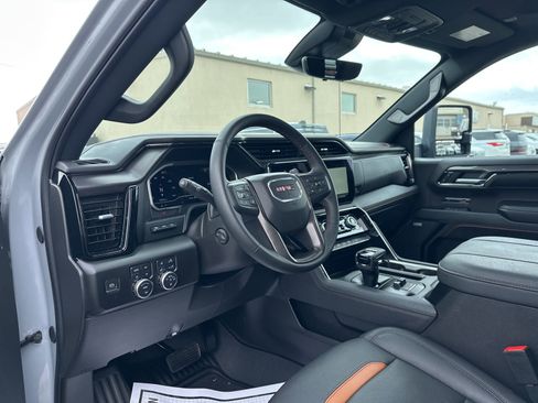 Used 2024 GMC Sierra 1500 AT4 w/ Technology Package image 11