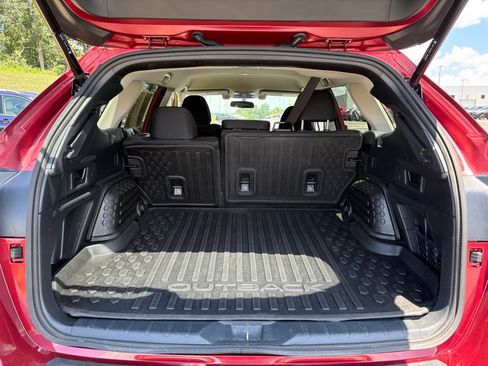 Used 2022 Subaru Outback Premium AWD/4WD image 12