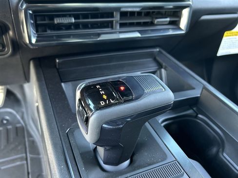 New 2026 GMC Hummer EV 4x4 Crew Cab w/ LPO, Illumination Package image 16