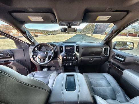 Used 2021 GMC Sierra 1500 SLT w/ SLT Premium Package image 19