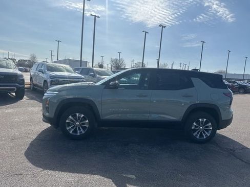 New 2026 Chevrolet Equinox LT image 6