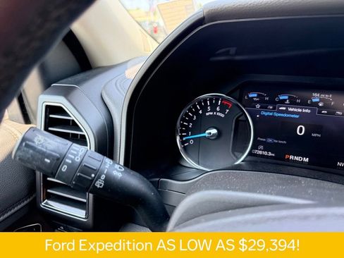Used 2019 Ford Expedition Limited w/ Equipment Group 301A RWD image 26