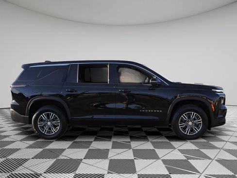 Used 2024 Chevrolet Traverse LS AWD/4WD image 8