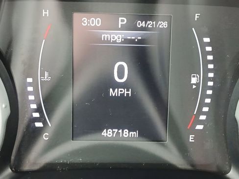 Used 2018 Jeep Compass Latitude w/ Cold Weather Group AWD/4WD image 13