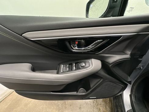 Used 2025 Subaru Outback Onyx Edition XT image 17