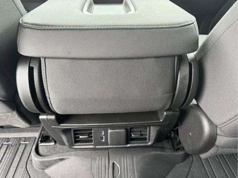 Used 2024 GMC Sierra 2500 SLE w/ SLE Value Package; image 16