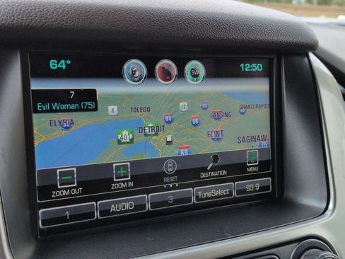Used 2015 Chevrolet Suburban LTZ AWD/4WD image 28