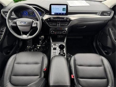 Used 2022 Ford Escape Titanium image 10