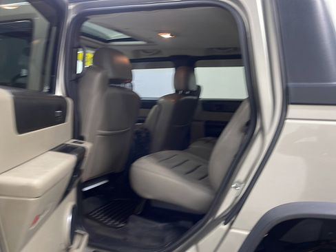 Used 2005 HUMMER H2 SUT w/ Preferred Equipment Group AWD/4WD image 14