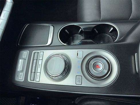 Used 2022 Genesis GV70 2.5T w/ Select Package image 31