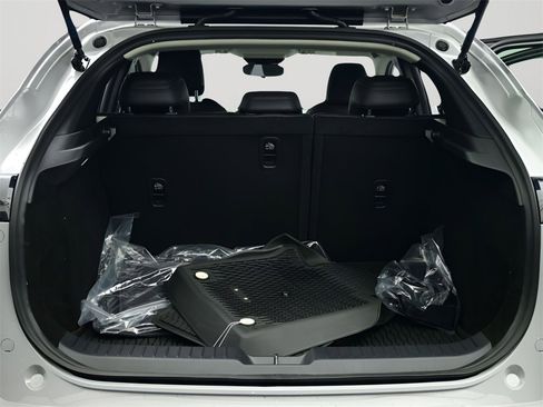 New 2026 MAZDA CX-30 AWD 2.5 S w/ Select Sport Pkg image 9