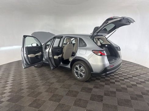 Certified 2026 Honda HR-V LX image 21