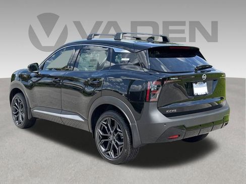 New 2026 Nissan Kicks SR FWD image 27