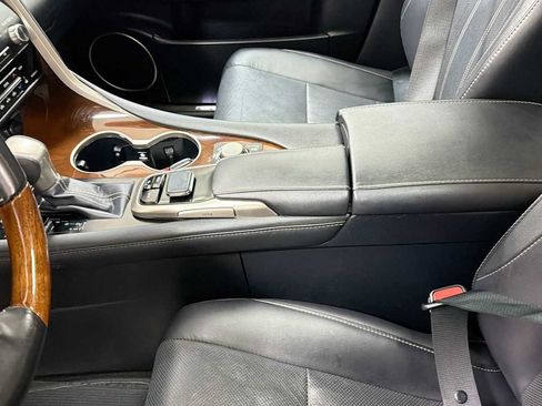 Used 2019 Lexus RX 350 AWD w/ Navigation Package image 23