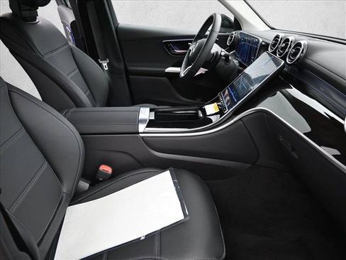 Certified 2025 Mercedes-Benz GLC 350e 4MATIC image 28