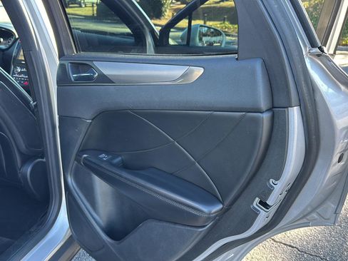 Used 2017 Lincoln MKC Select w/ Select Plus Package image 13