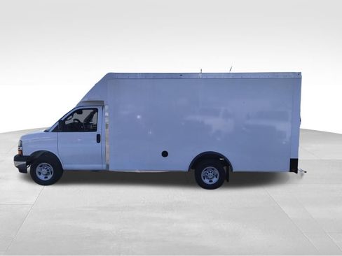 New 2026 Chevrolet Express 3500 w/ Power Convenience Package RWD image 10