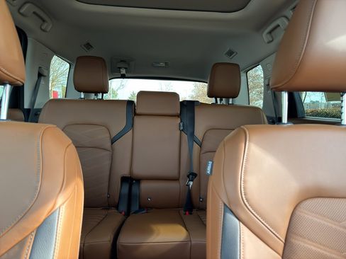 New 2025 Nissan Pathfinder Platinum image 30