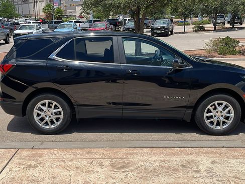 Used 2022 Chevrolet Equinox LT FWD image 9