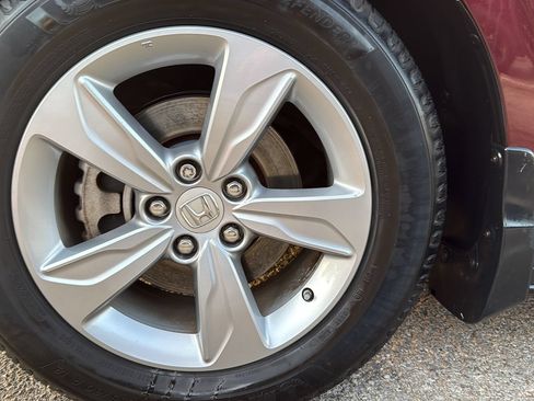 Used 2018 Honda Odyssey EX-L image 28