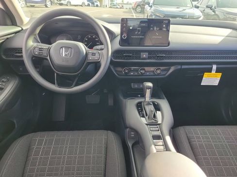 New 2026 Honda HR-V LX image 8