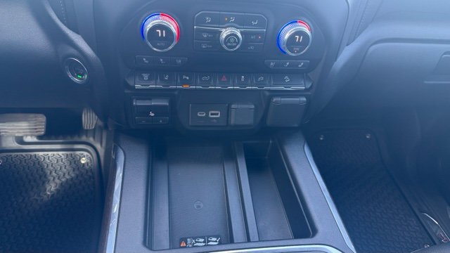Used 2021 GMC Sierra 2500 Denali w/ Denali Ultimate Package AWD/4WD image 7